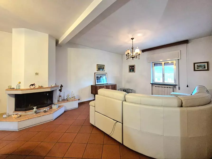 Immagine 5 di Terratetto in vendita  a Lucca