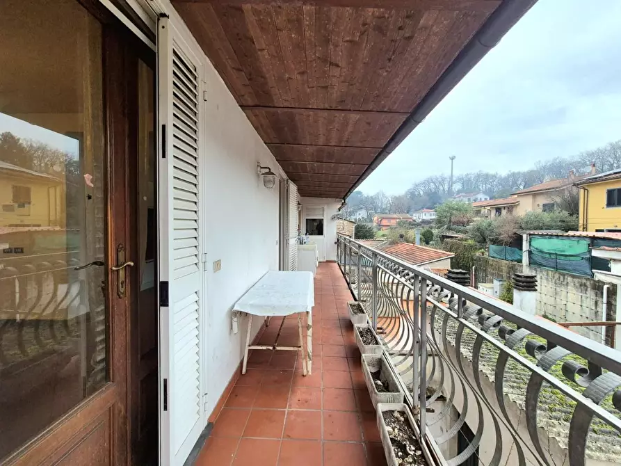 Immagine 9 di Terratetto in vendita  a Lucca