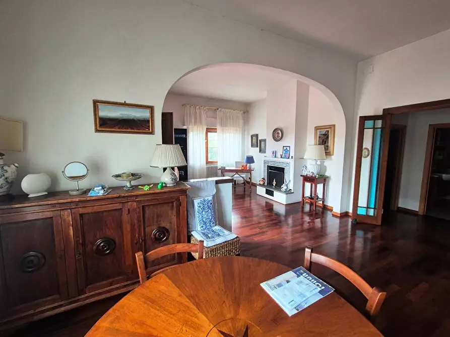 Immagine 20 di Casa indipendente in vendita  a Siena