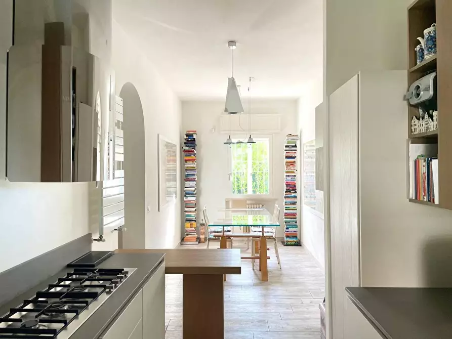 Immagine 9 di Villa in vendita  a Forte Dei Marmi