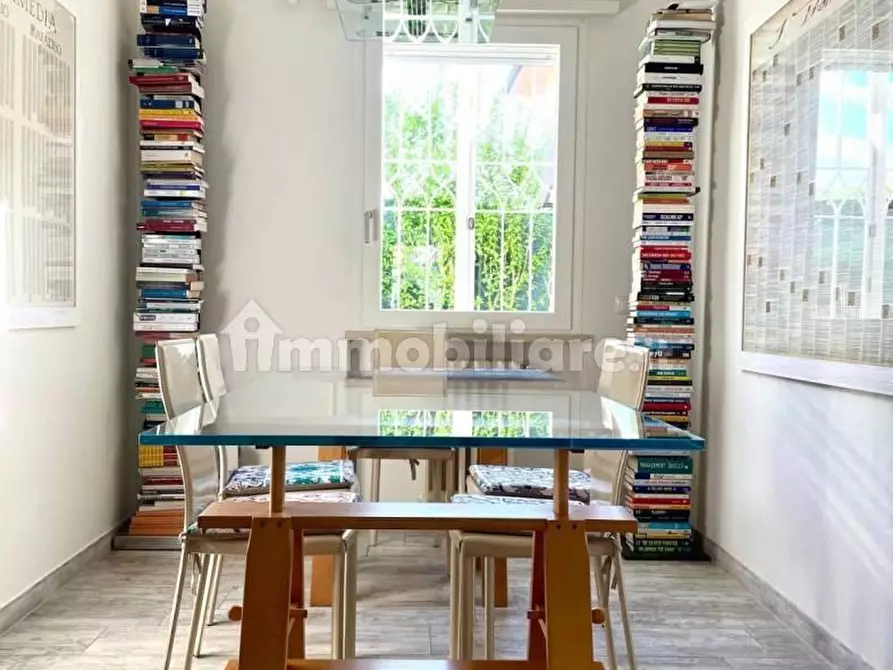 Immagine 15 di Villa in vendita  a Forte Dei Marmi