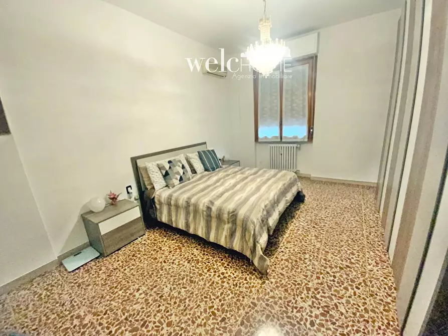 Immagine 26 di Appartamento in vendita  a Campi Bisenzio