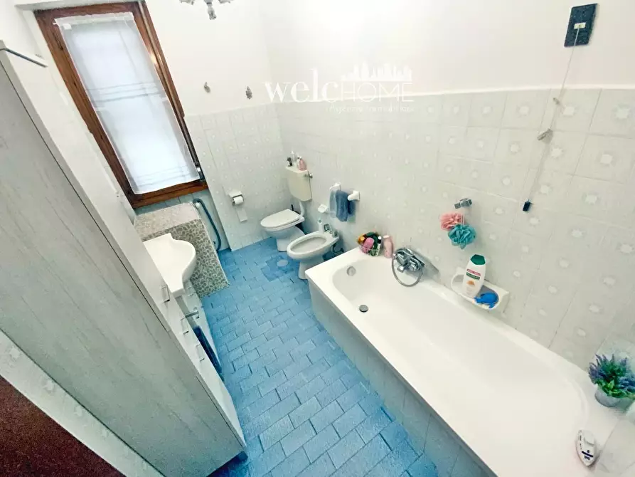 Immagine 34 di Appartamento in vendita  a Campi Bisenzio