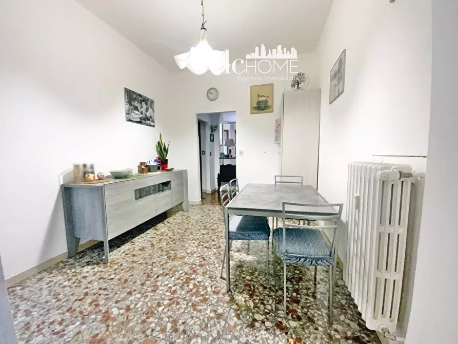 Immagine 6 di Appartamento in vendita  a Campi Bisenzio