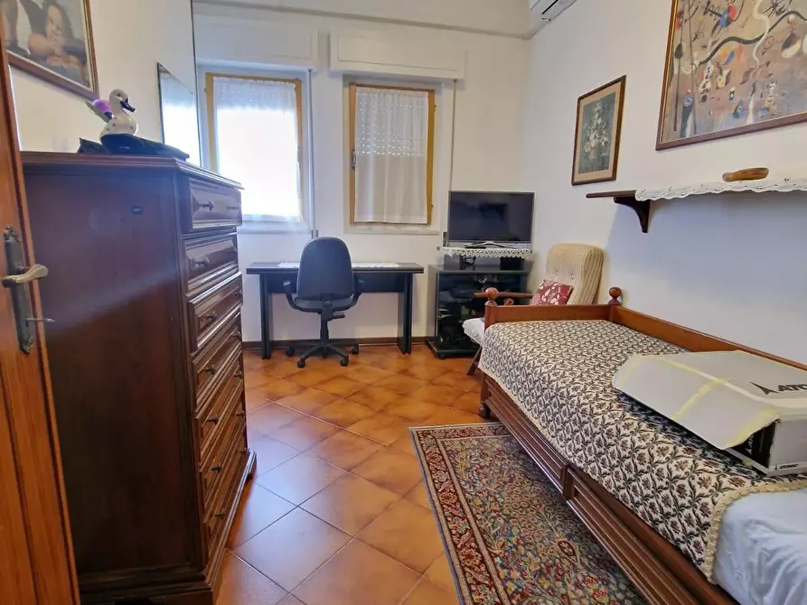 Immagine 30 di Appartamento in vendita  a Carrara