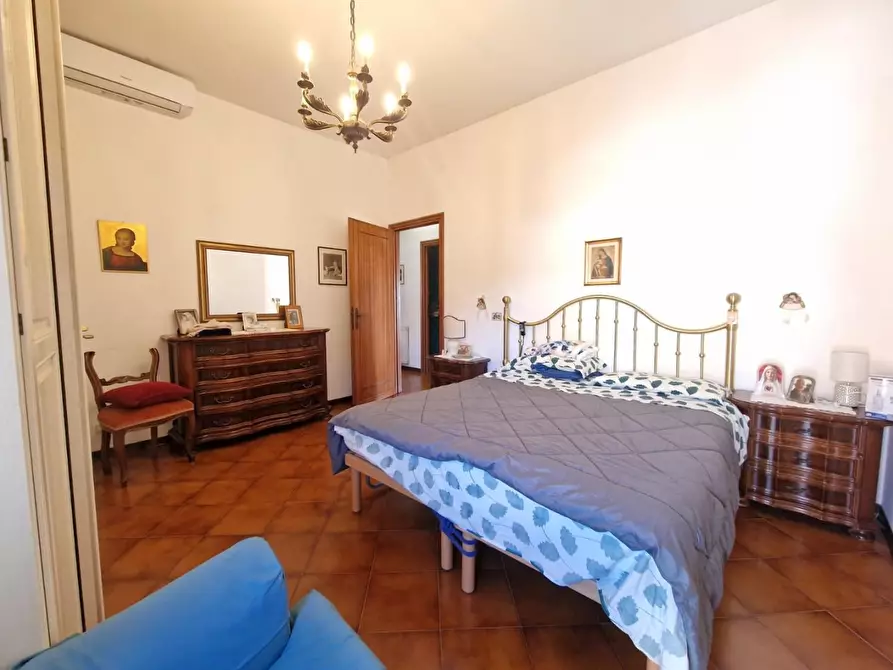 Immagine 23 di Appartamento in vendita  a Carrara