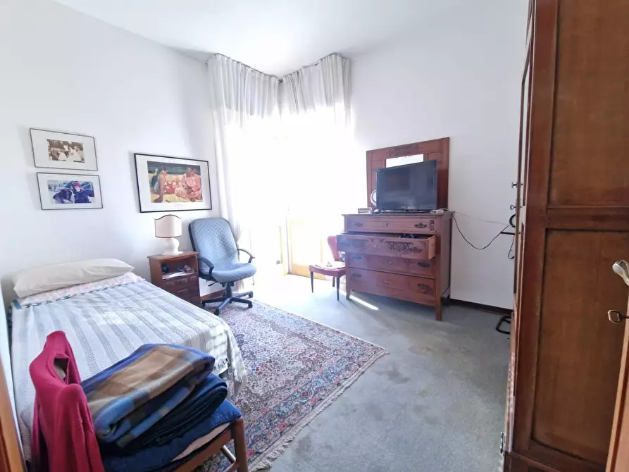 Immagine 22 di Appartamento in vendita  a Carrara