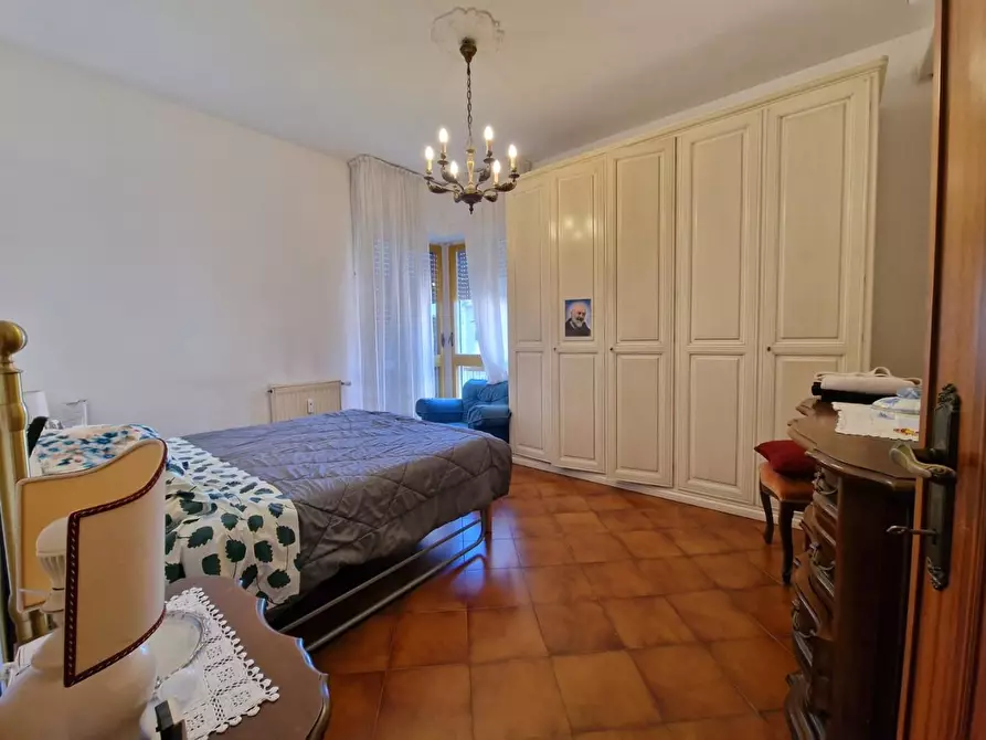 Immagine 24 di Appartamento in vendita  a Carrara