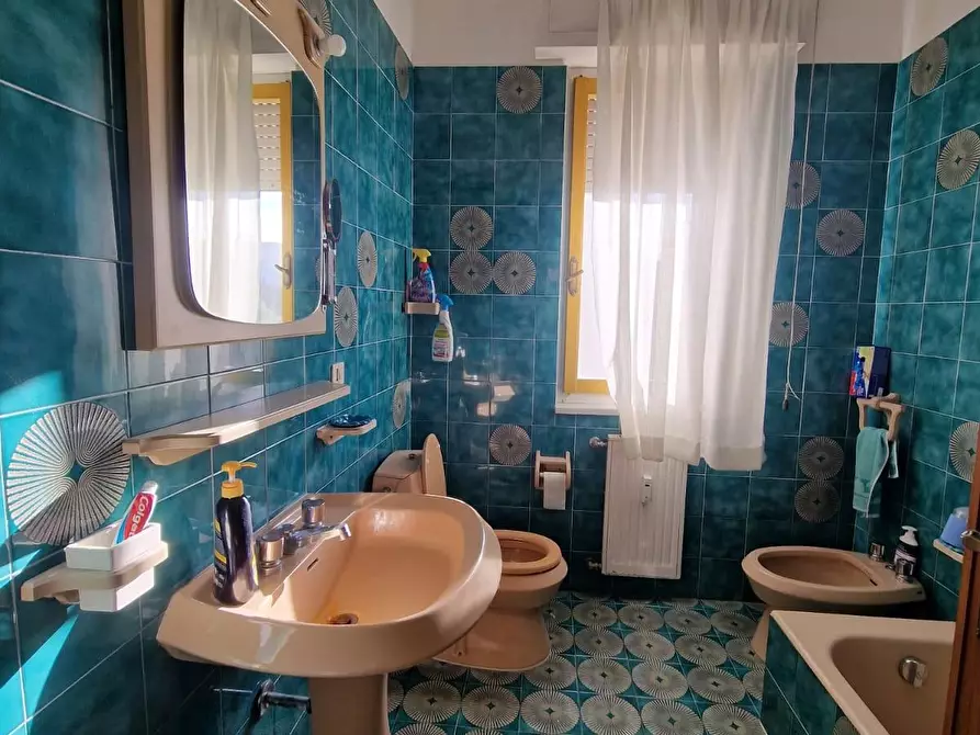 Immagine 16 di Appartamento in vendita  a Carrara