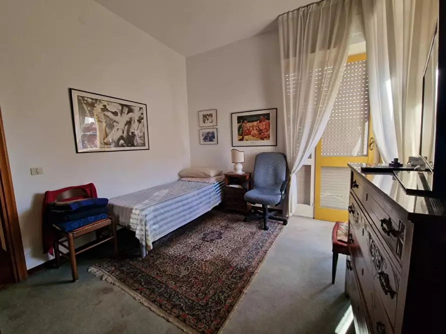 Immagine 19 di Appartamento in vendita  a Carrara