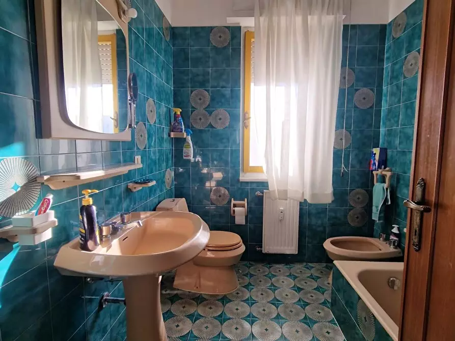 Immagine 15 di Appartamento in vendita  a Carrara