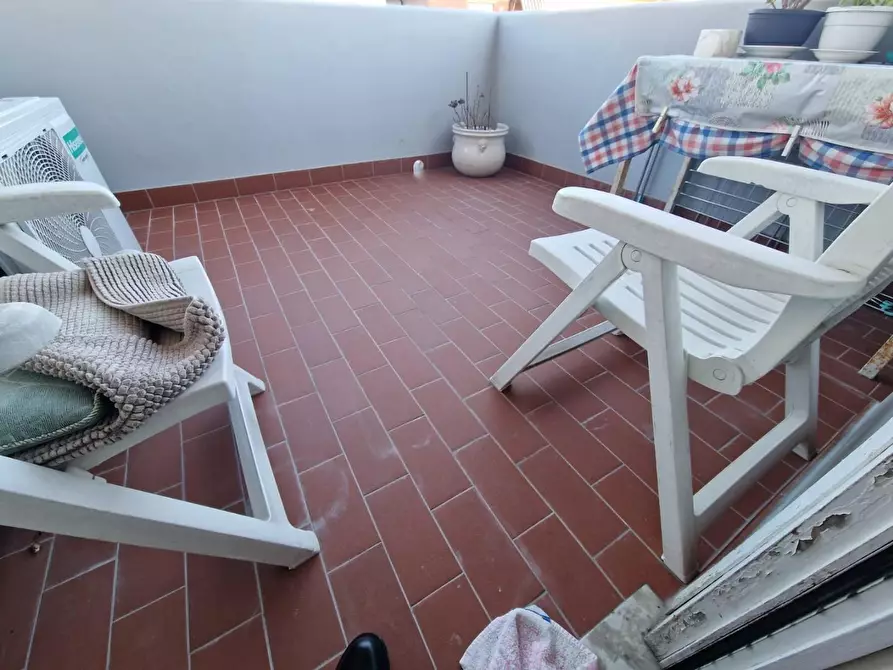 Immagine 5 di Appartamento in vendita  a Carrara