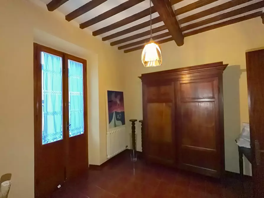 Immagine 27 di Villa in vendita  a Chianni