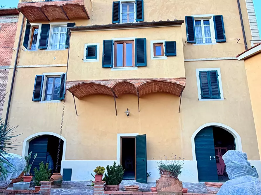 Immagine 9 di Villa in vendita  a Chianni