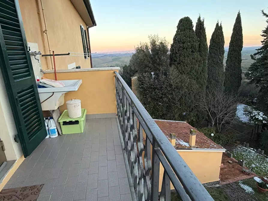 Immagine 43 di Villa in vendita  a Chianni