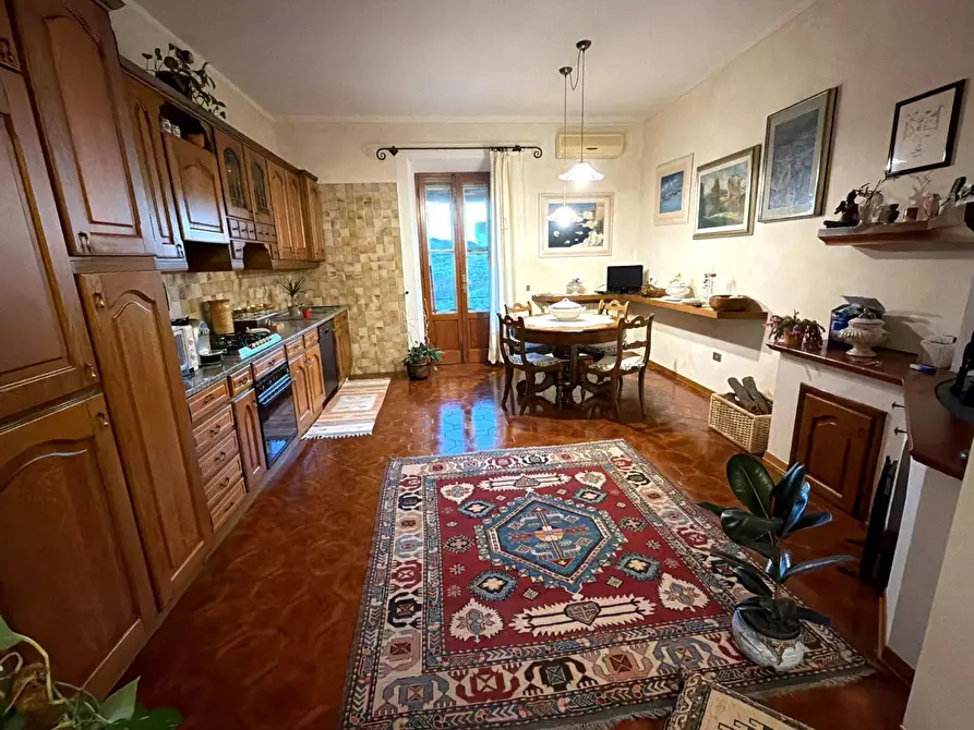 Immagine 37 di Villa in vendita  a Chianni