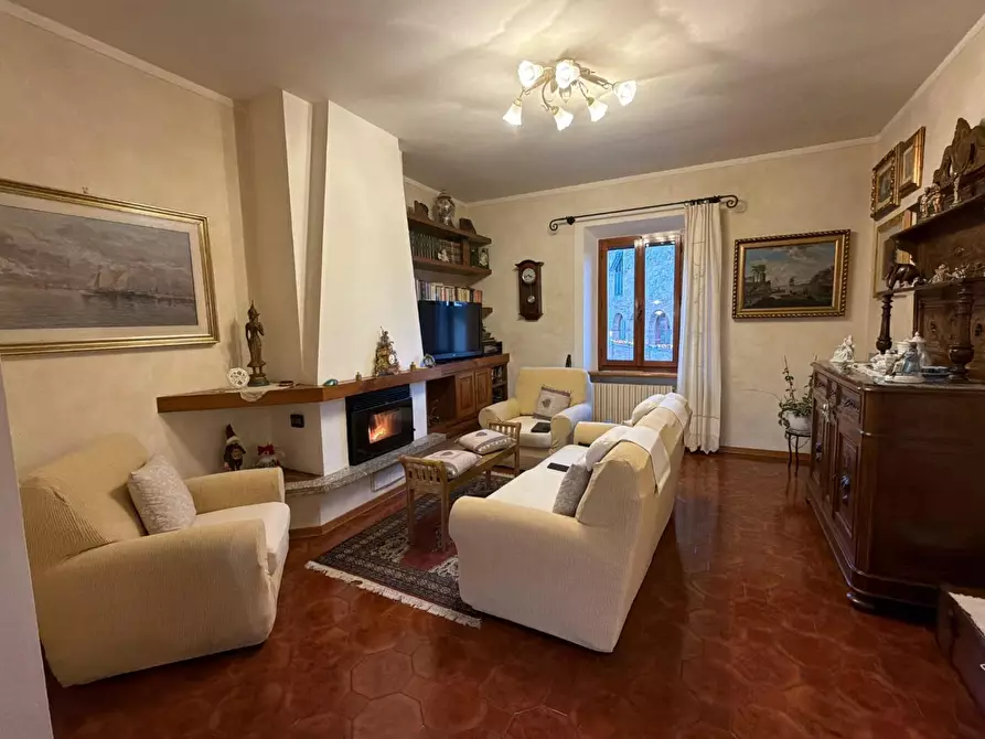 Immagine 35 di Villa in vendita  a Chianni