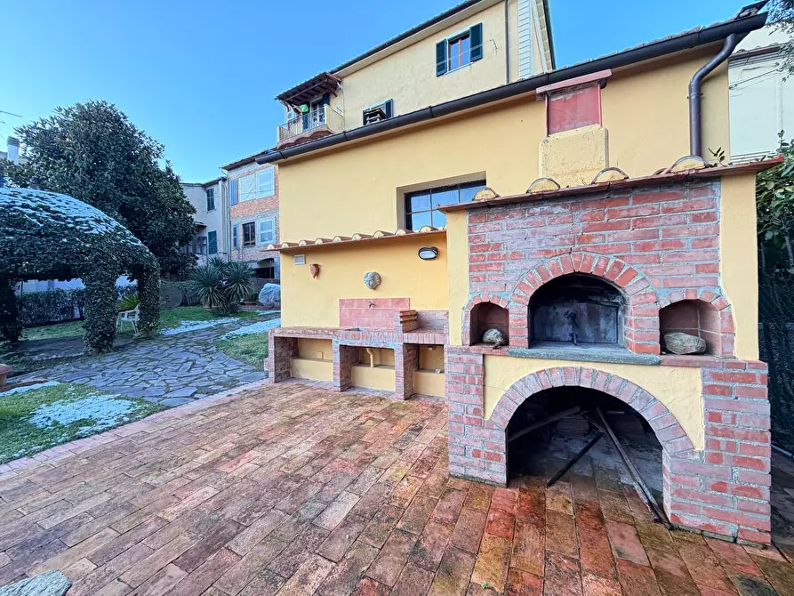 Immagine 2 di Villa in vendita  a Chianni