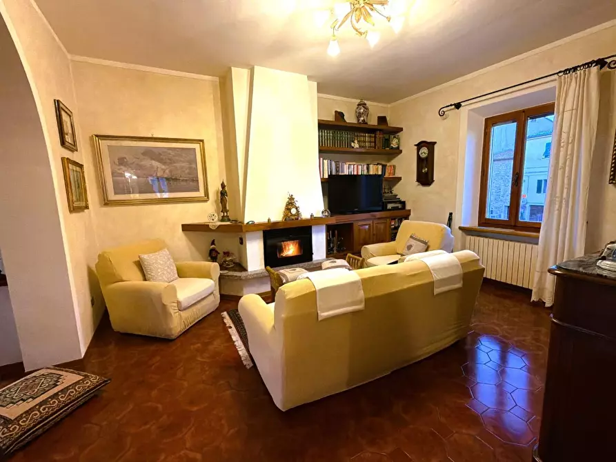 Immagine 34 di Villa in vendita  a Chianni