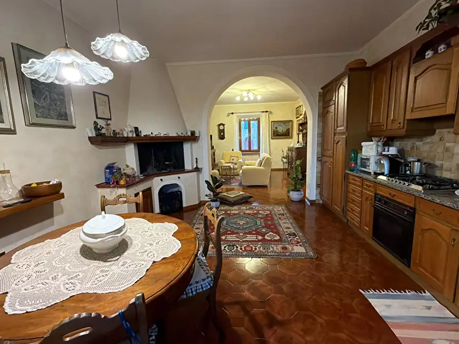 Immagine 38 di Villa in vendita  a Chianni