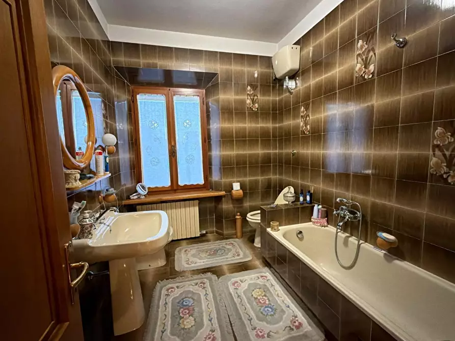 Immagine 49 di Villa in vendita  a Chianni