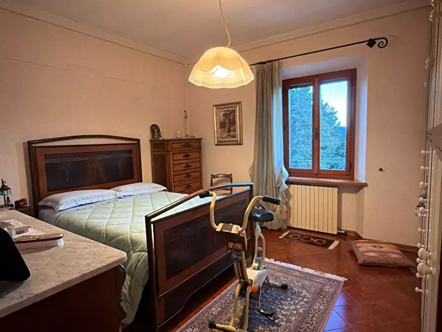 Immagine 50 di Villa in vendita  a Chianni