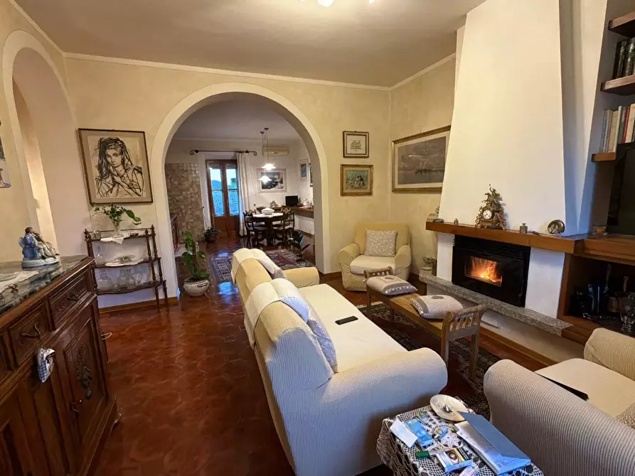 Immagine 36 di Villa in vendita  a Chianni