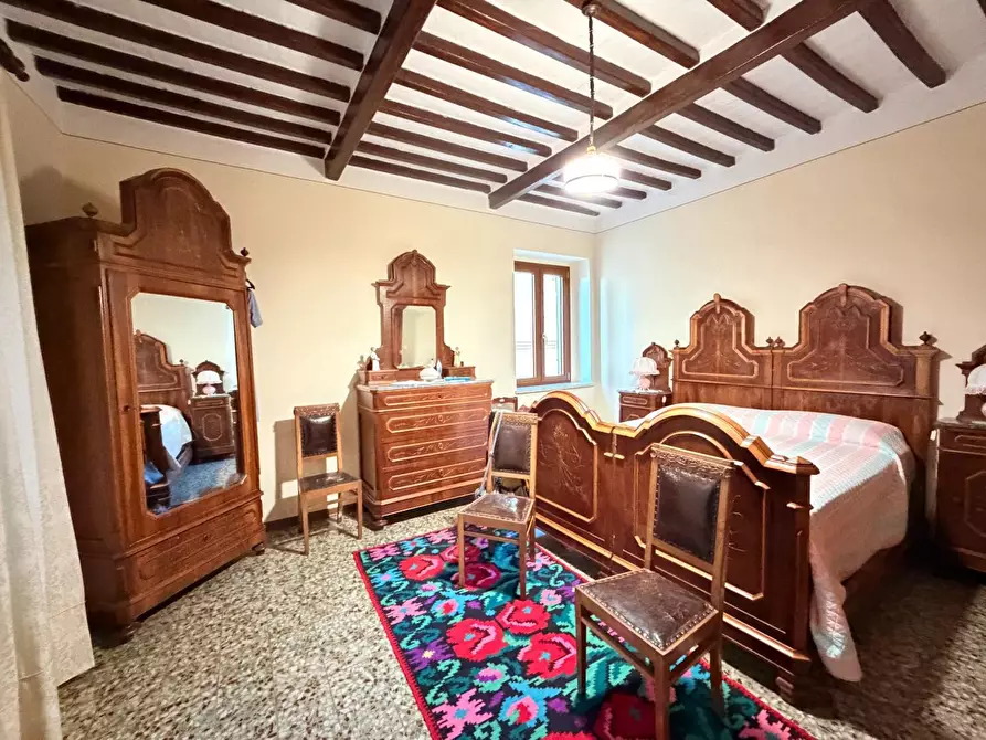 Immagine 19 di Villa in vendita  a Chianni