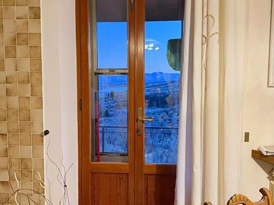 Immagine 39 di Villa in vendita  a Chianni