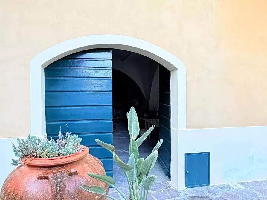 Immagine 56 di Villa in vendita  a Chianni