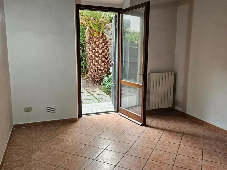 Immagine 6 di Appartamento in vendita  a Livorno