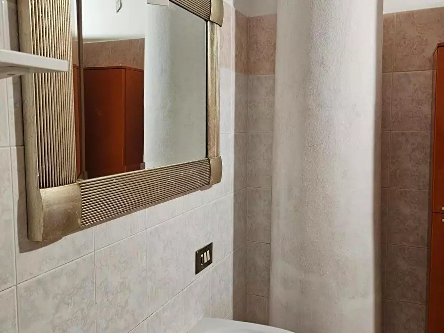 Immagine 8 di Appartamento in vendita  a Livorno