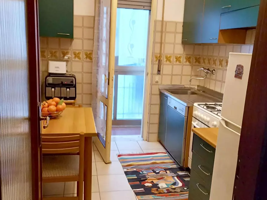 Immagine 4 di Appartamento in vendita  a Viareggio