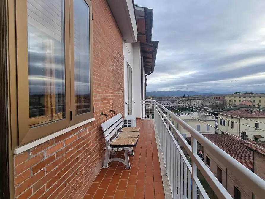 Immagine 21 di Mansarda in vendita  a Colle Di Val D'elsa