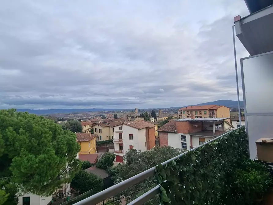 Immagine 24 di Mansarda in vendita  a Colle Di Val D'elsa