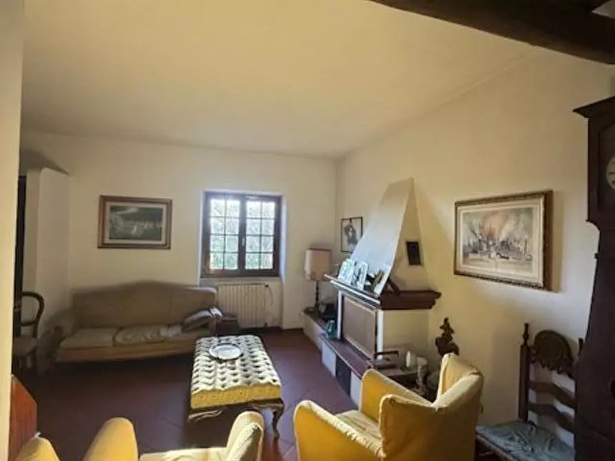 Immagine 3 di Casa bifamiliare in vendita  a Carrara