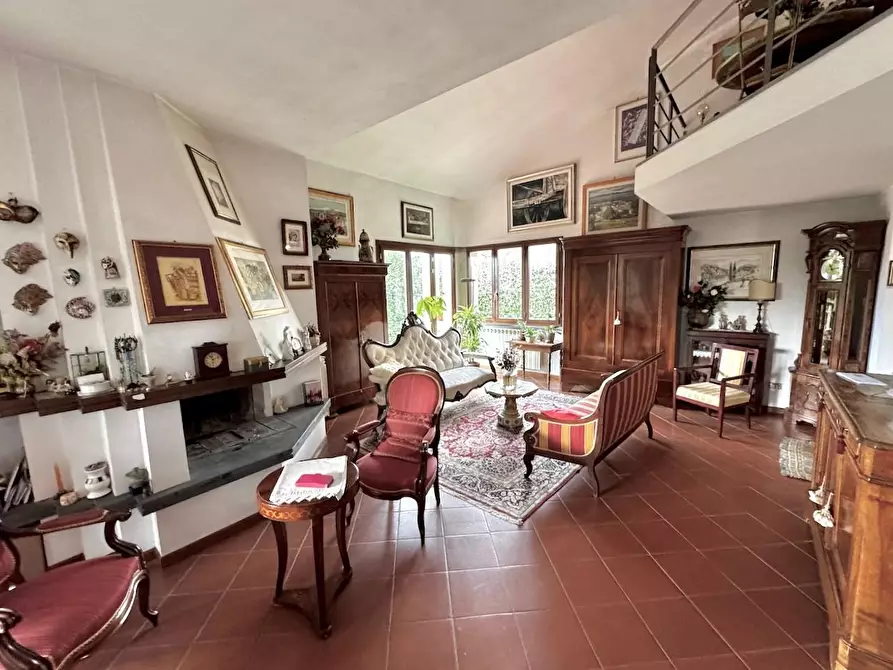 Immagine 17 di Villa in vendita  a San Giuliano Terme