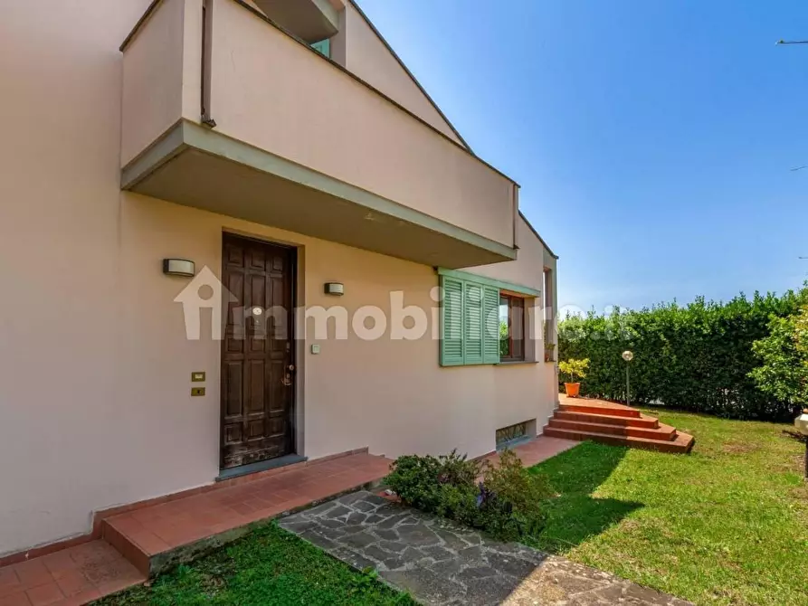 Immagine 59 di Villa in vendita  a San Giuliano Terme