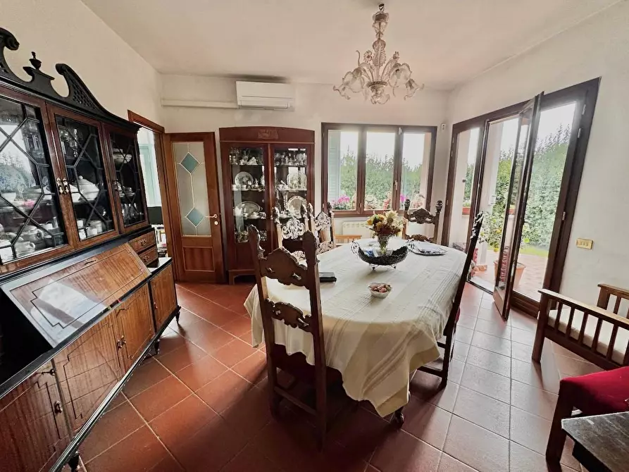 Immagine 25 di Villa in vendita  a San Giuliano Terme