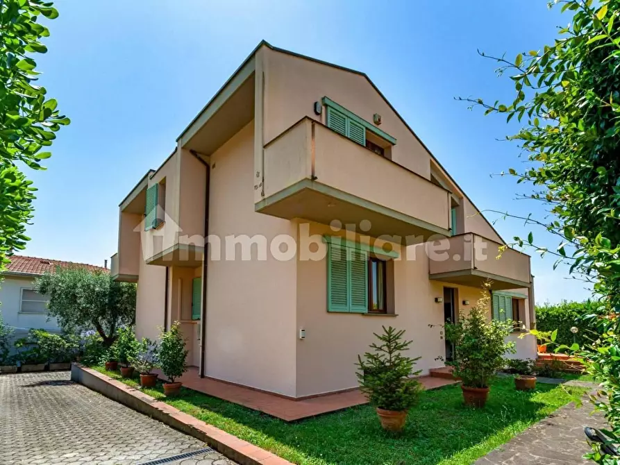 Immagine 58 di Villa in vendita  a San Giuliano Terme