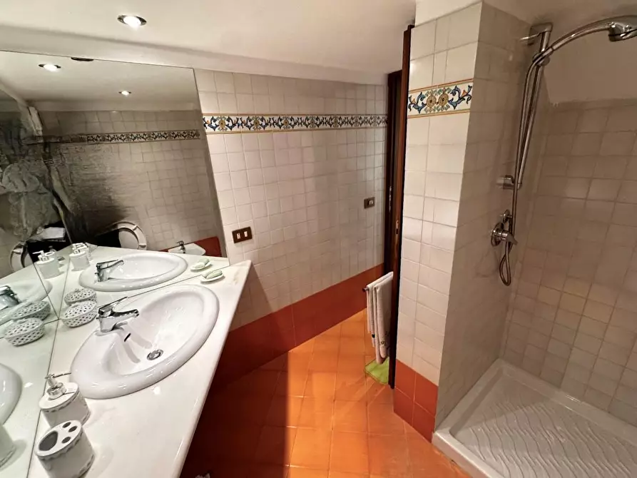 Immagine 54 di Villa in vendita  a San Giuliano Terme