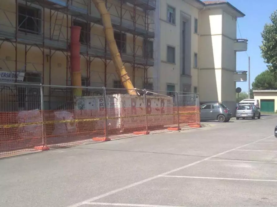 Immagine 2 di Appartamento in vendita  a Pontedera