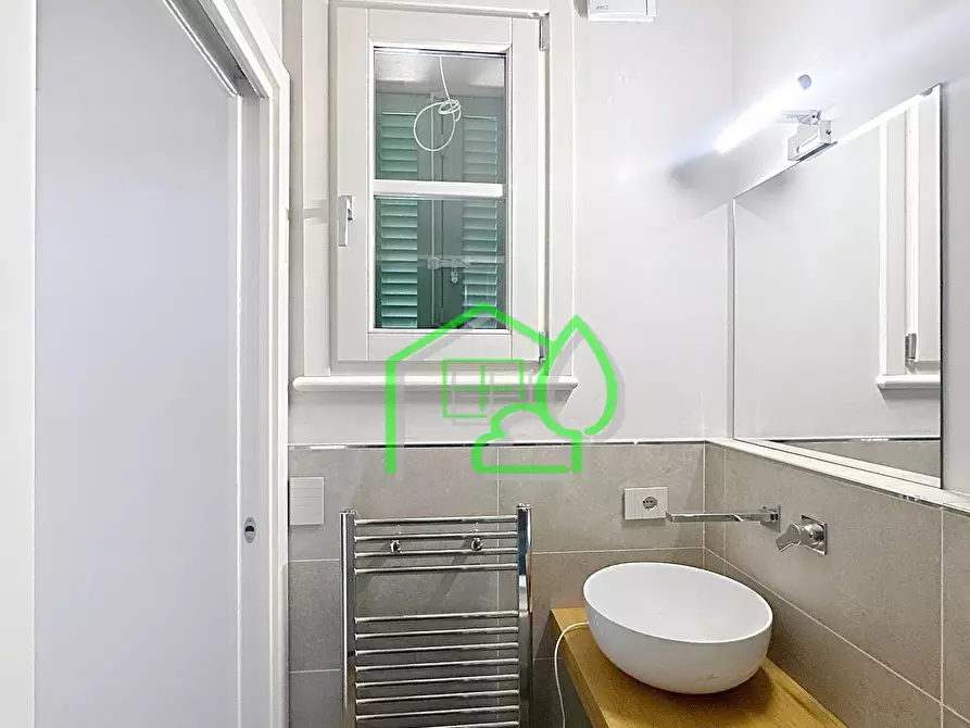 Immagine 18 di Villetta a schiera in vendita  a Viareggio