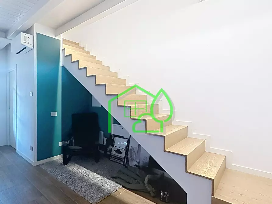 Immagine 15 di Villetta a schiera in vendita  a Viareggio