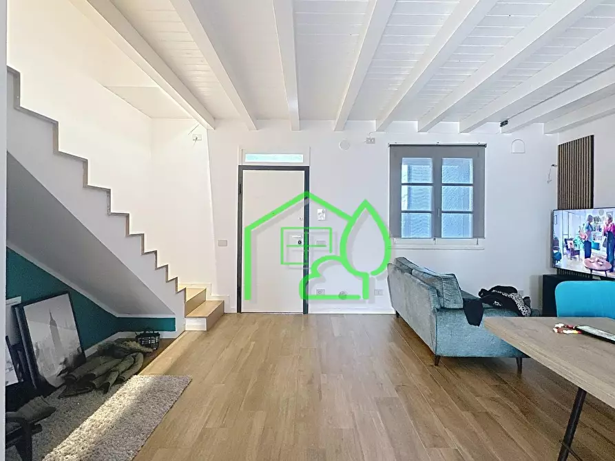 Immagine 22 di Villetta a schiera in vendita  a Viareggio