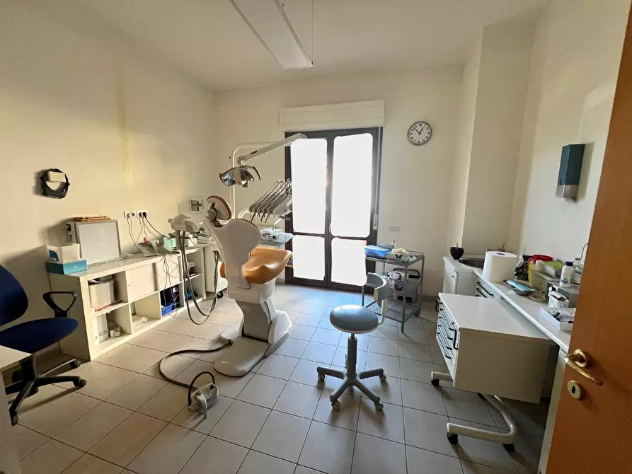 Immagine 9 di Ufficio in vendita  a Montelupo Fiorentino