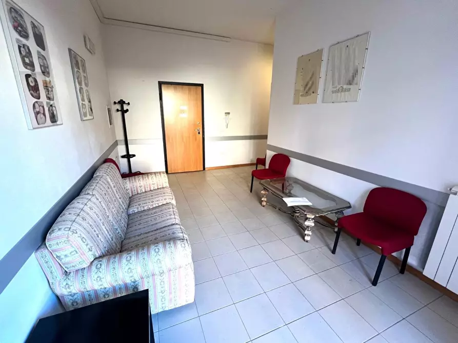 Immagine 2 di Ufficio in vendita  a Montelupo Fiorentino