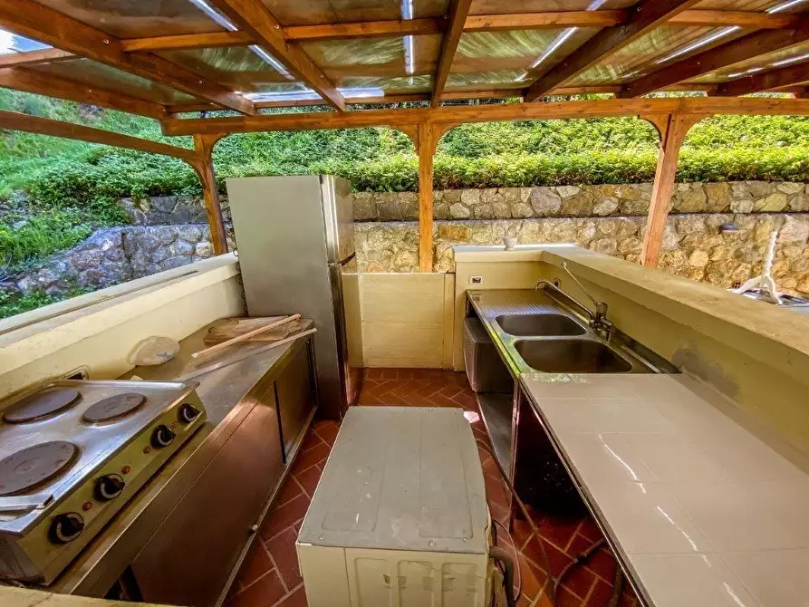 Immagine 33 di Villa in vendita  a Camaiore
