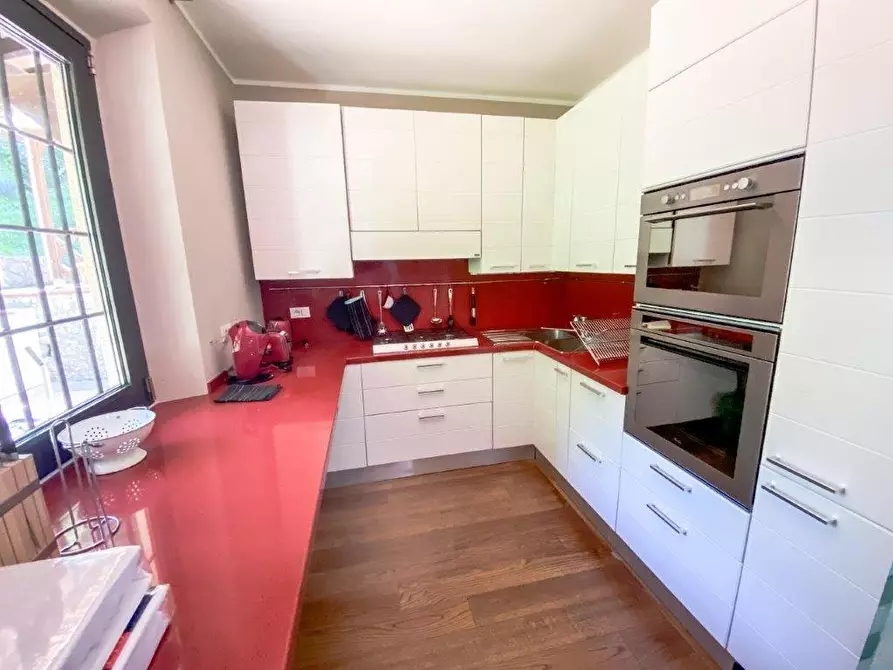 Immagine 15 di Villa in vendita  a Camaiore