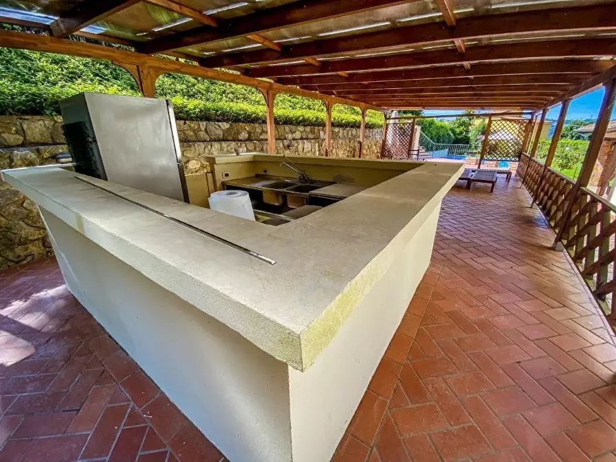 Immagine 32 di Villa in vendita  a Camaiore